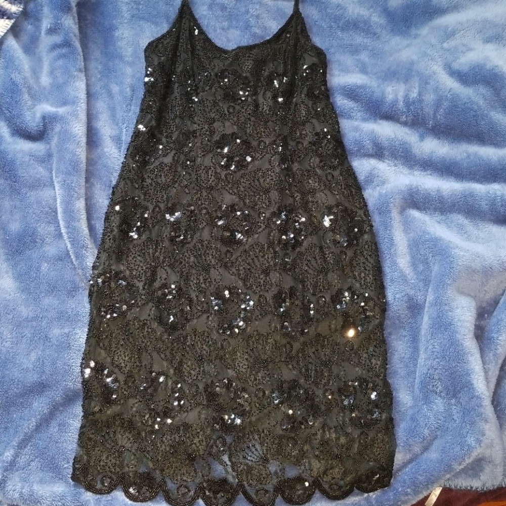 J.R.T size 10 stunning formal flattering dress